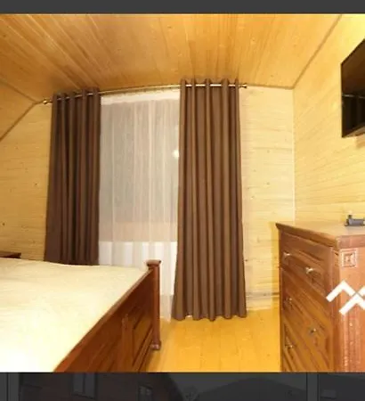 Lodge Маєток У Татарові